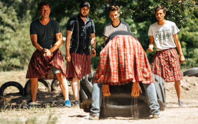 Paintball strategie: aanvallen of verdedigen?