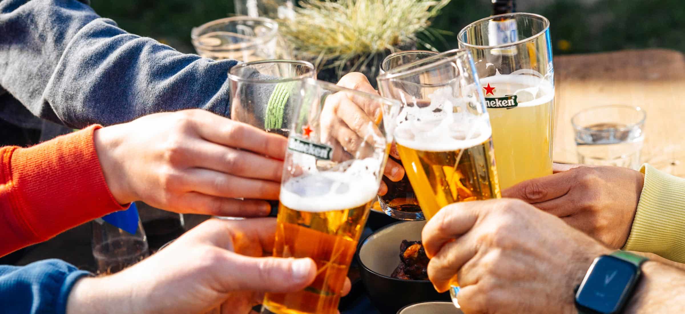 Jubileum proosten met bier